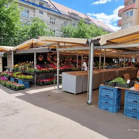 Flora - Late Check-out At Noon 12 O Clock For Free Bratislava