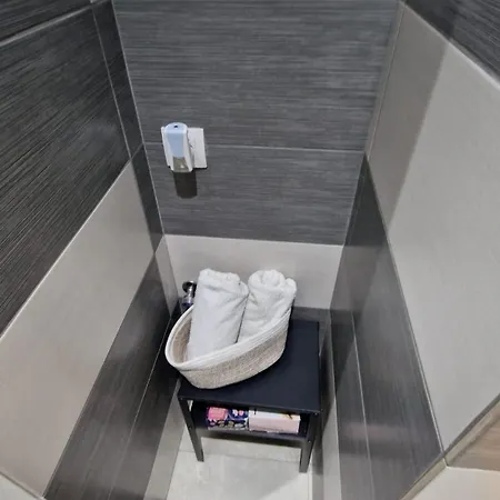 Flora - Late Check-out At Noon 12 O Clock For Free Apartman Pozsony