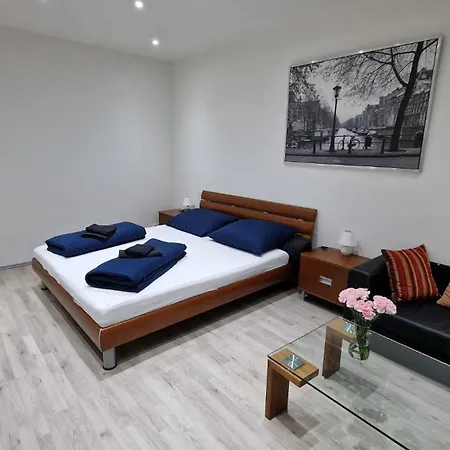 Apartman Flora - Late Check-out At Noon 12 O Clock For Free *